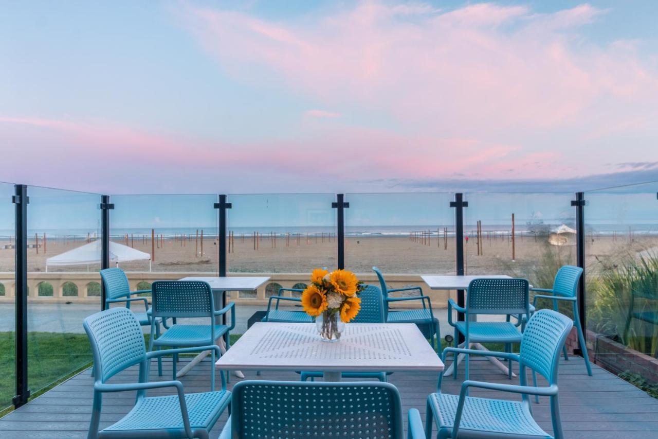Seashore Inn On The Beach Seaside Exterior foto